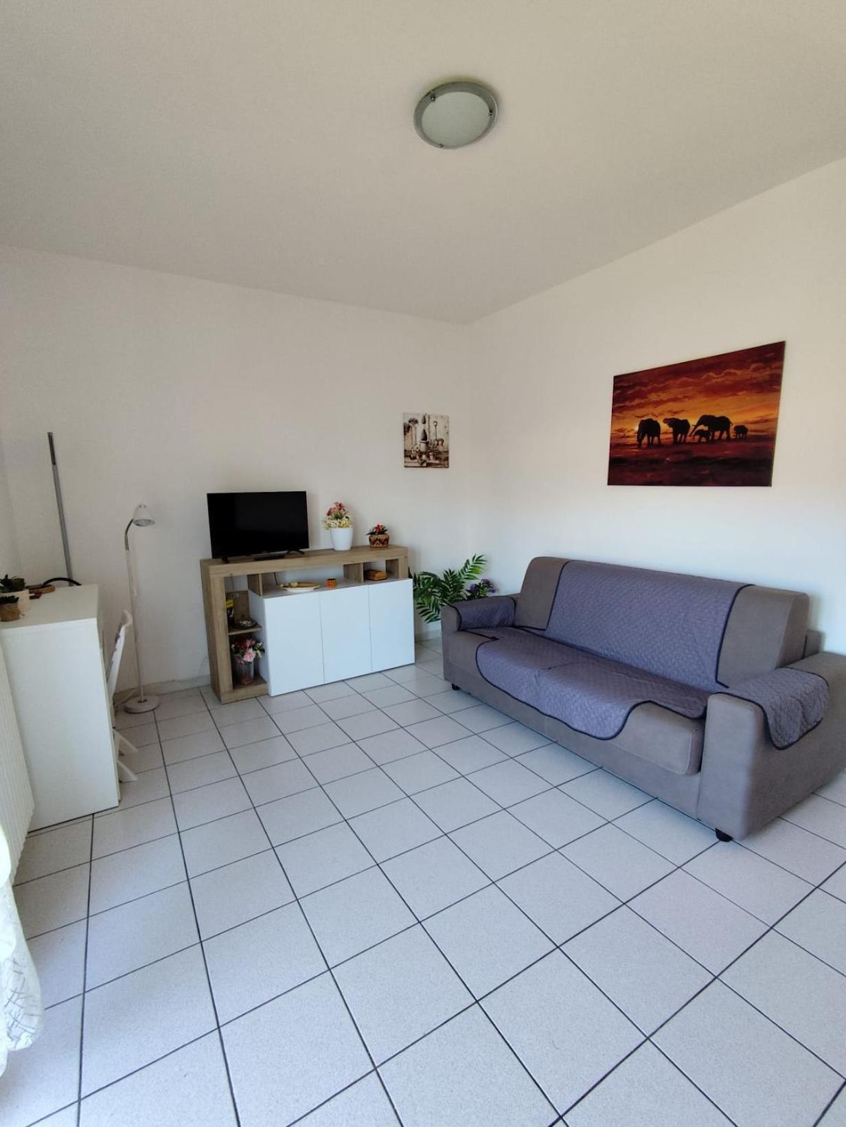 Appartement Residenza Tiziana à Luino Extérieur photo